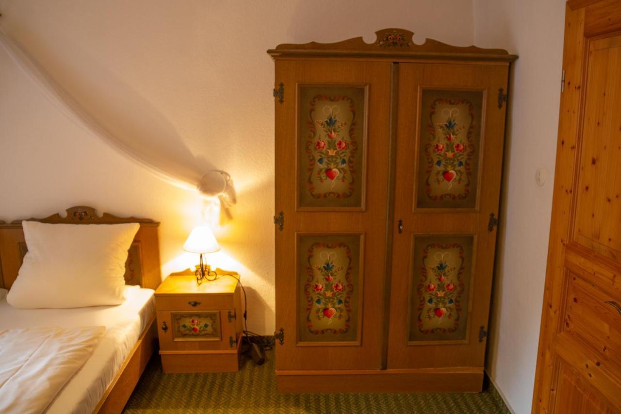 Gaestehaus Am Weissen Turm Rothenburg ob der Tauber Kültér fotó