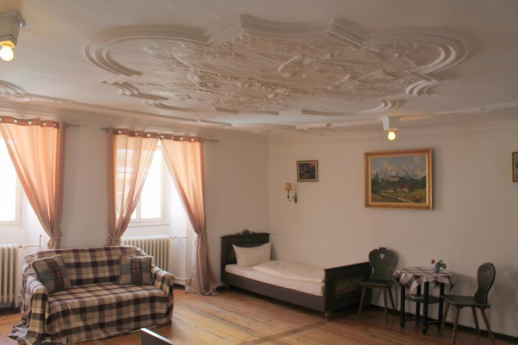 Gaestehaus Am Weissen Turm Rothenburg ob der Tauber Szoba fotó
